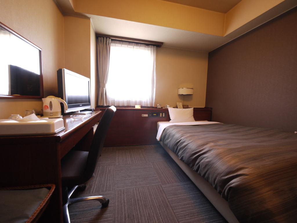Hotel Route-Inn Dai-Ichi Nagano Bagian luar foto