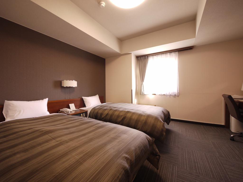 Hotel Route-Inn Dai-Ichi Nagano Bagian luar foto