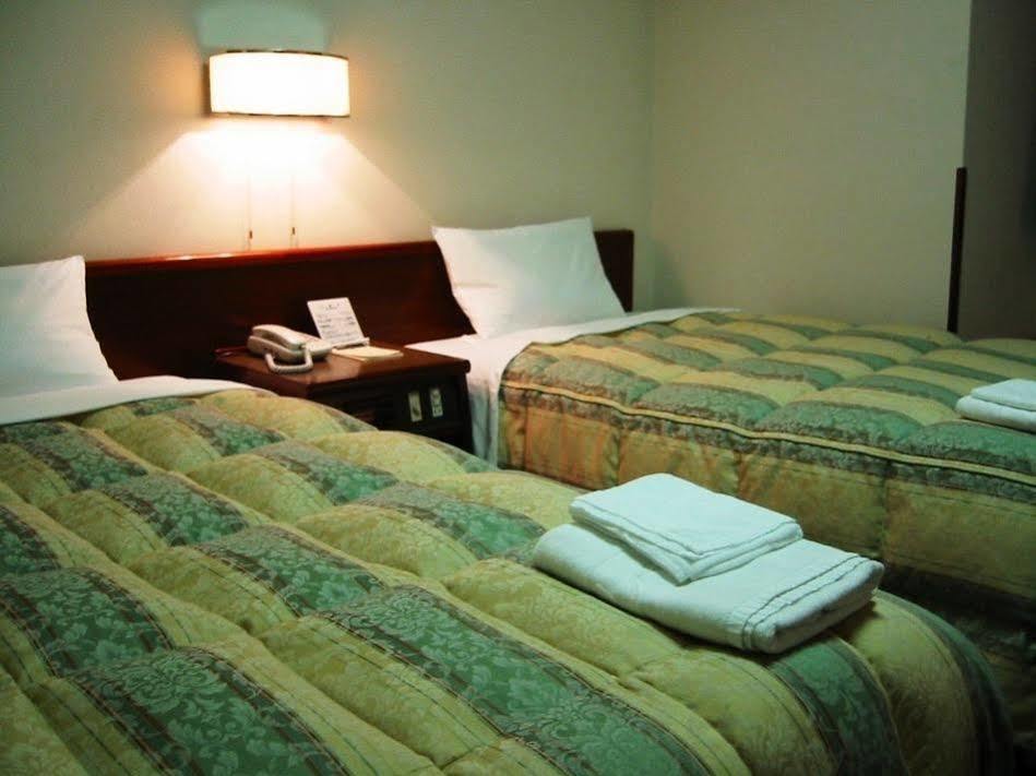 Hotel Route-Inn Dai-Ichi Nagano Bagian luar foto